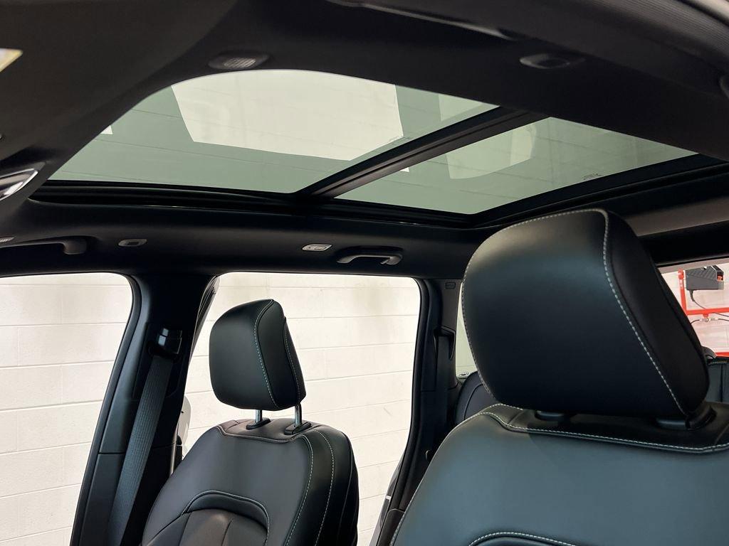 new 2025 Jeep Grand Cherokee car, priced at $45,350