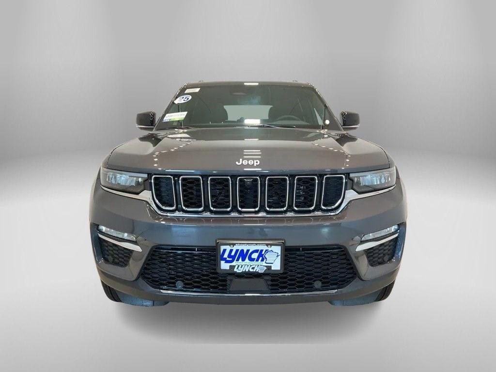 new 2025 Jeep Grand Cherokee car, priced at $45,350