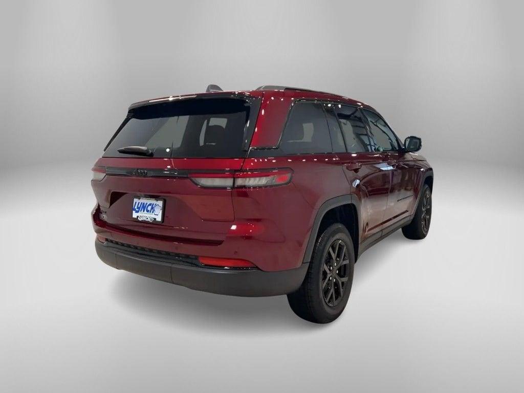 new 2025 Jeep Grand Cherokee car, priced at $45,997