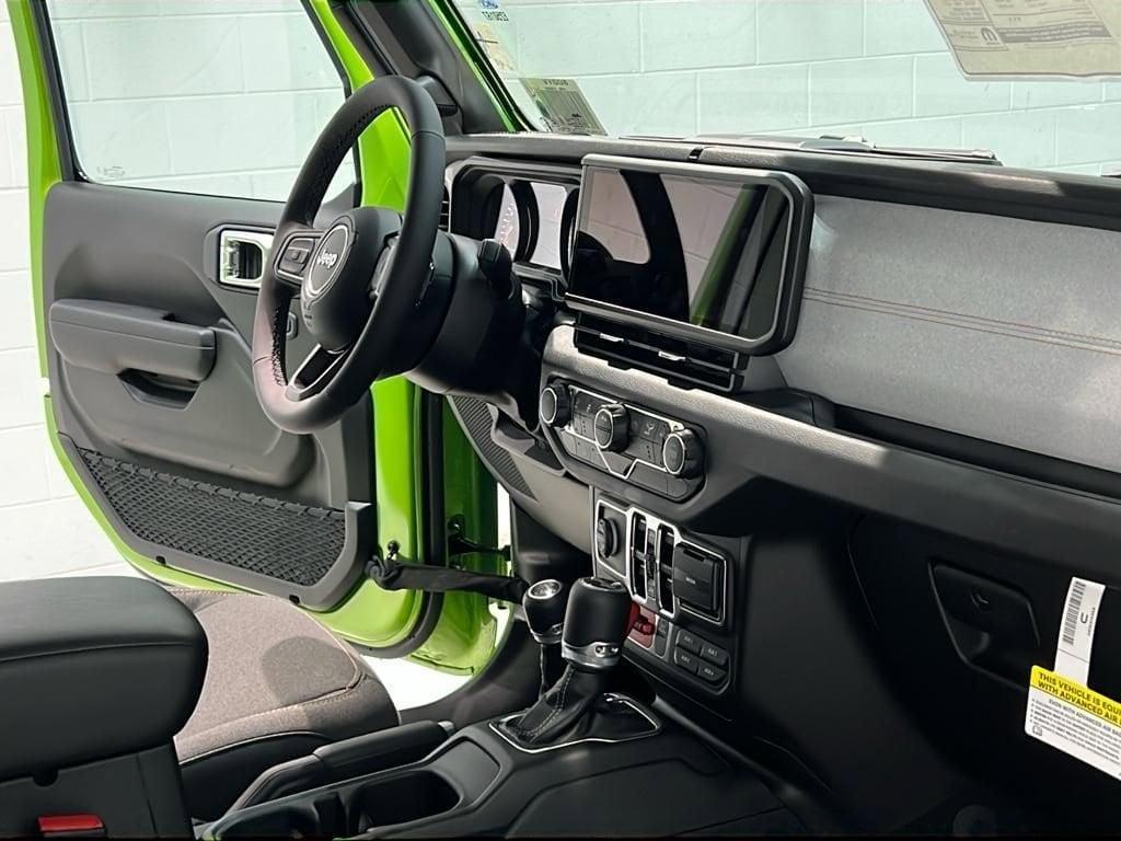 new 2025 Jeep Wrangler car, priced at $54,266
