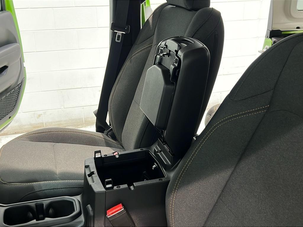 new 2025 Jeep Wrangler car, priced at $53,871
