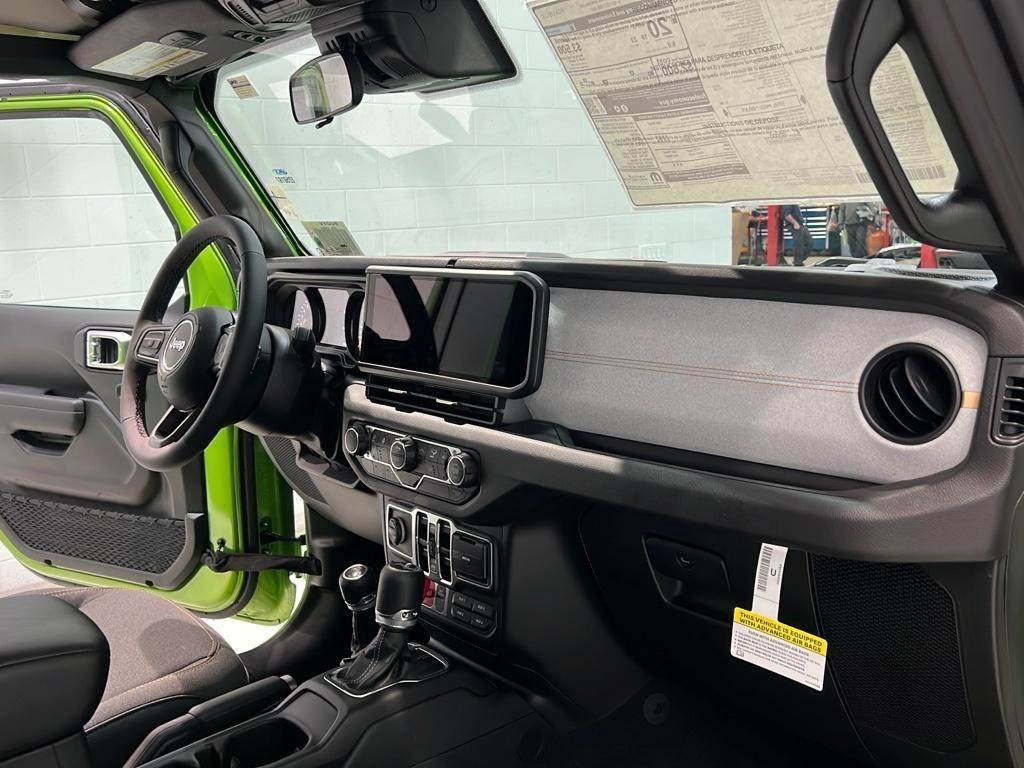 new 2025 Jeep Wrangler car, priced at $53,871