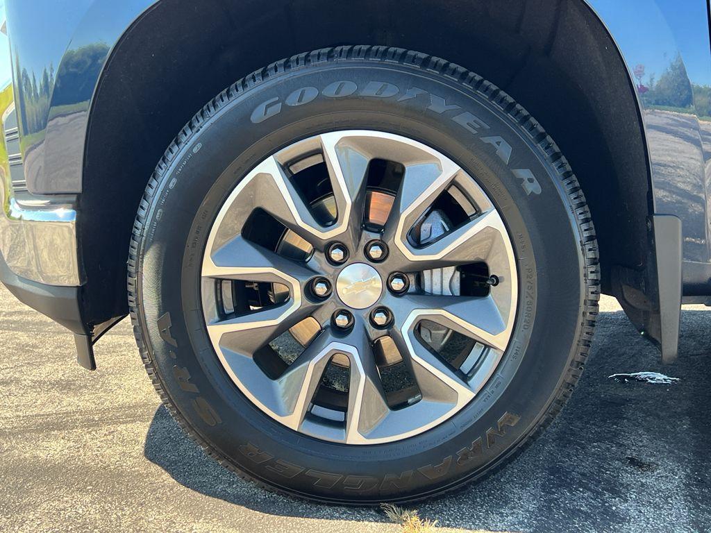 used 2022 Chevrolet Silverado 1500 Limited car, priced at $32,195