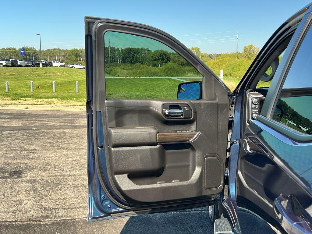 used 2022 Chevrolet Silverado 1500 Limited car, priced at $32,195
