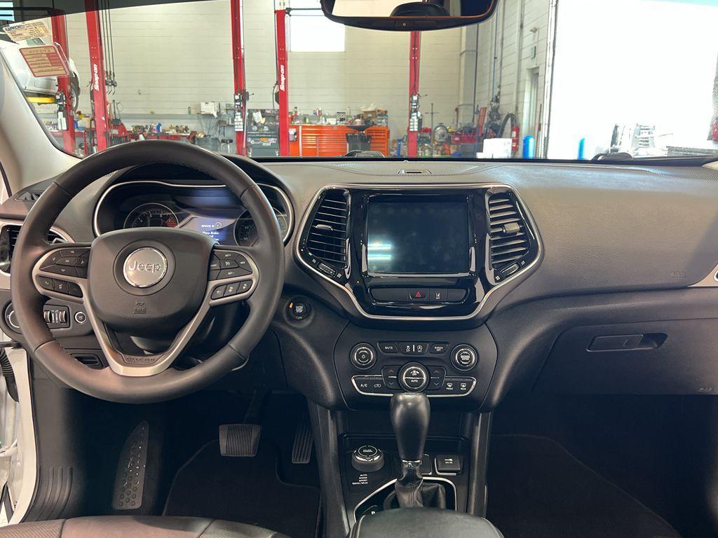 used 2022 Jeep Cherokee car, priced at $24,999