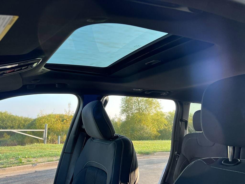 new 2025 Jeep Grand Cherokee car, priced at $38,830