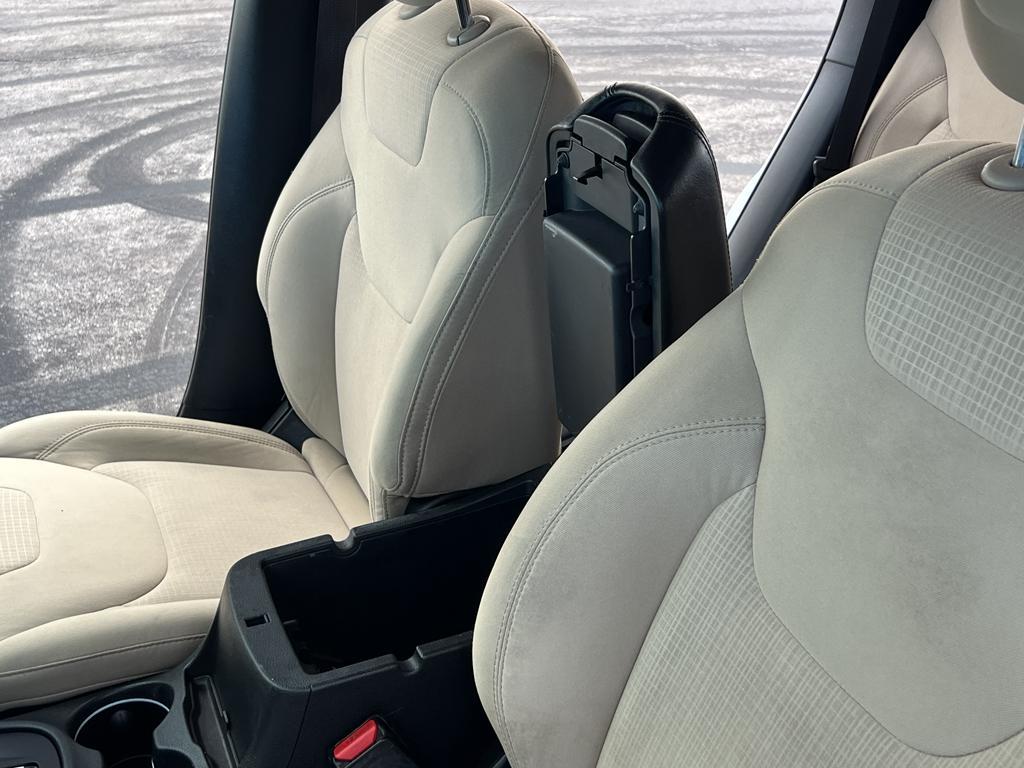 used 2015 Jeep Cherokee car, priced at $11,985