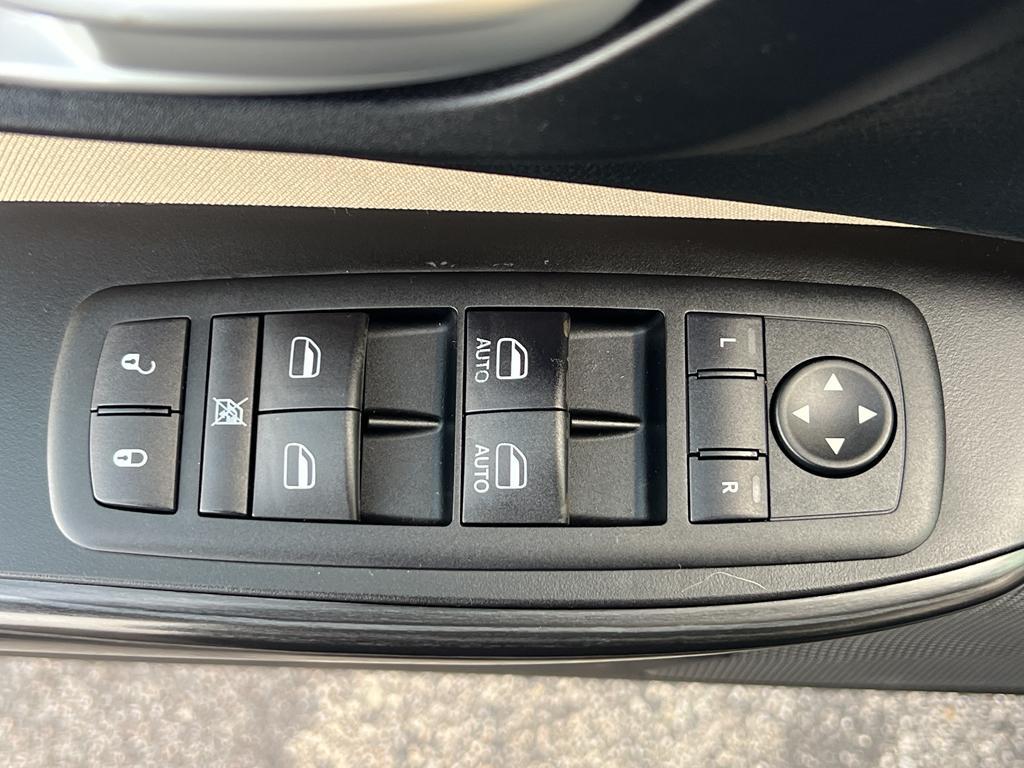 used 2015 Jeep Cherokee car, priced at $11,985