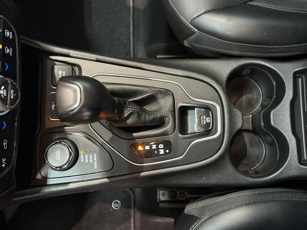 used 2022 Jeep Cherokee car, priced at $23,999