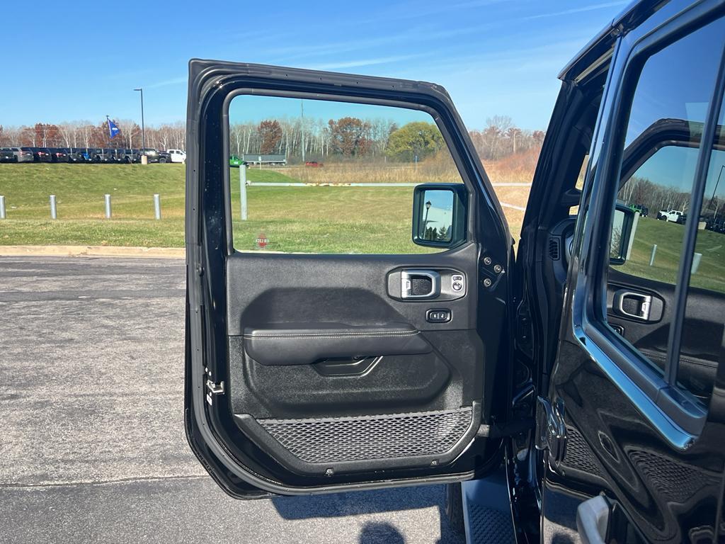 used 2021 Jeep Wrangler Unlimited car, priced at $33,495