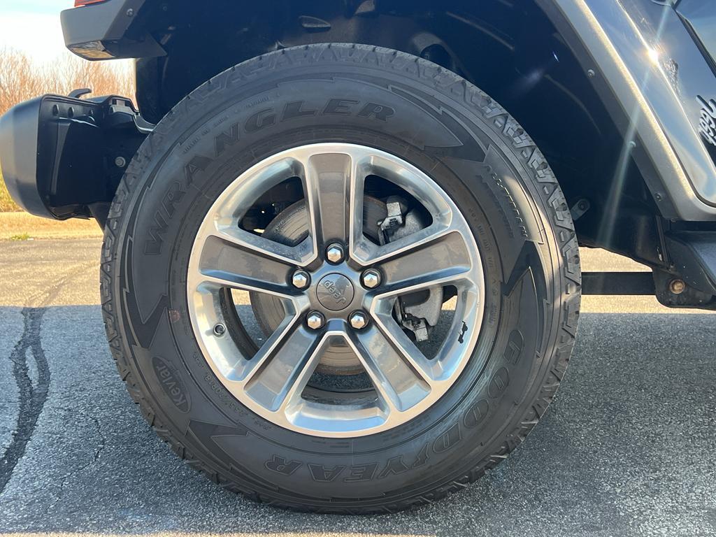 used 2021 Jeep Wrangler Unlimited car, priced at $33,495