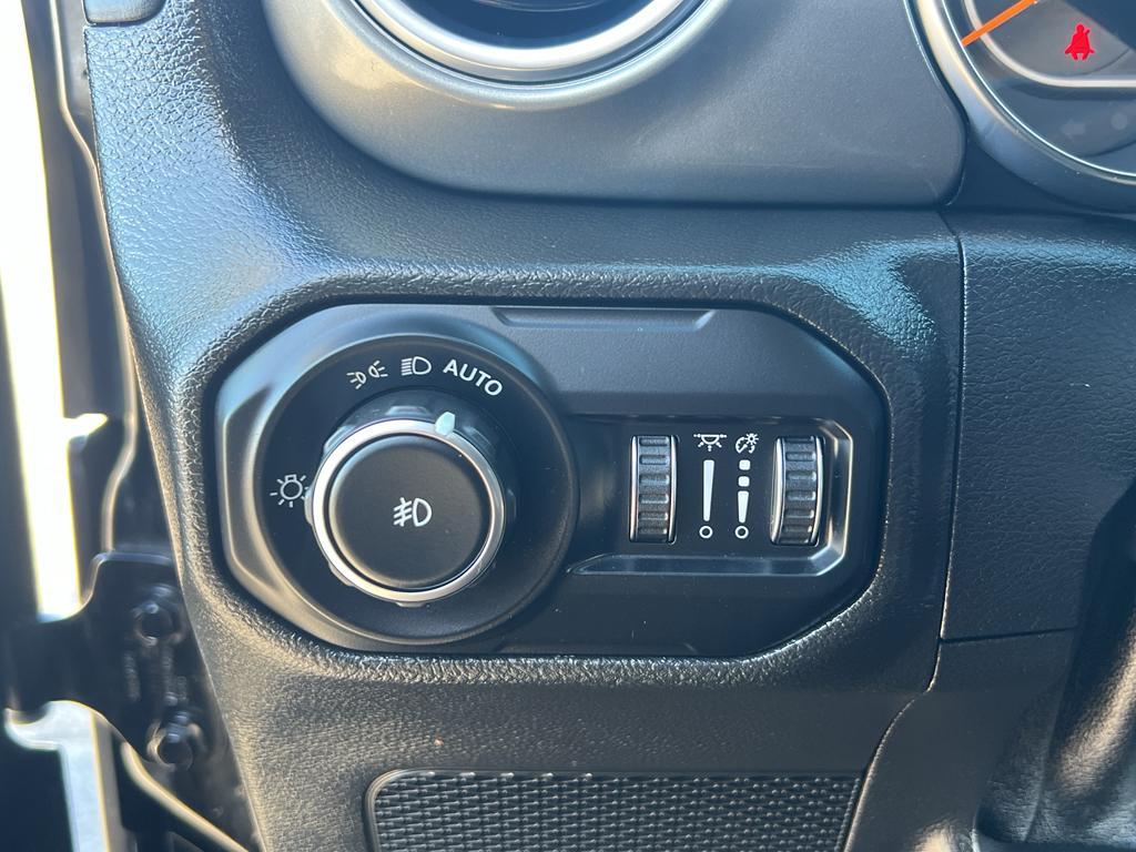 used 2021 Jeep Wrangler Unlimited car, priced at $33,495