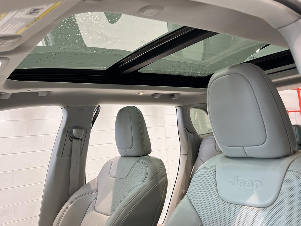 used 2019 Jeep Cherokee car, priced at $18,995