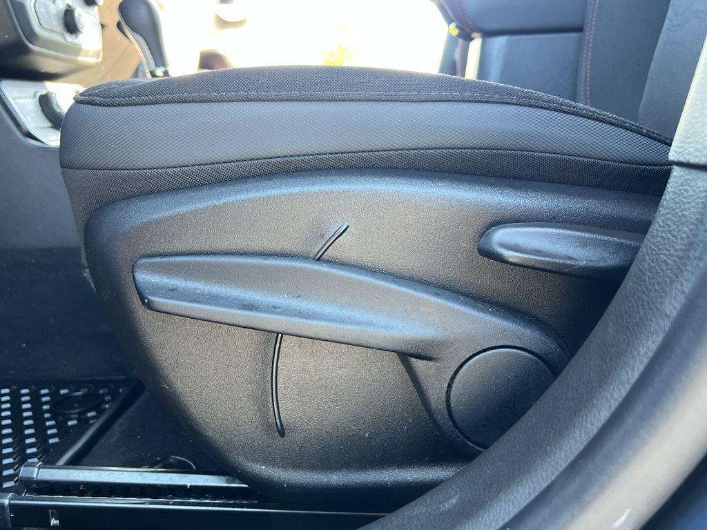 used 2023 Jeep Renegade car, priced at $24,989