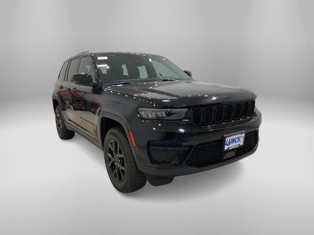 new 2025 Jeep Grand Cherokee car, priced at $44,895