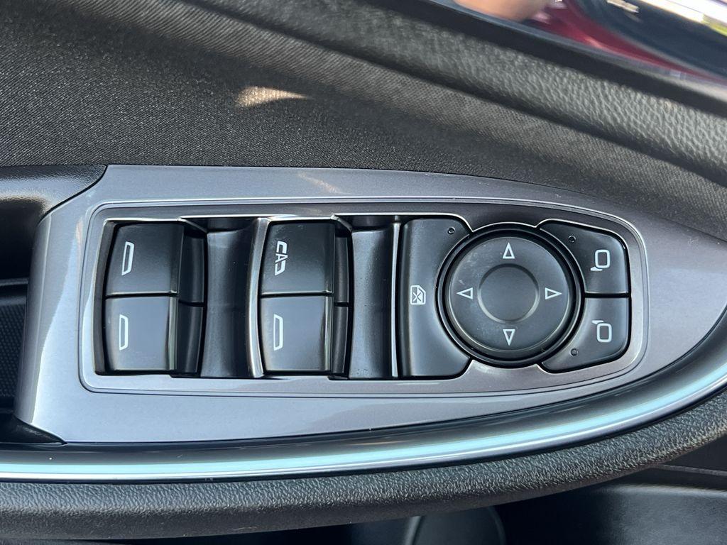 used 2016 Chevrolet Malibu car, priced at $11,295