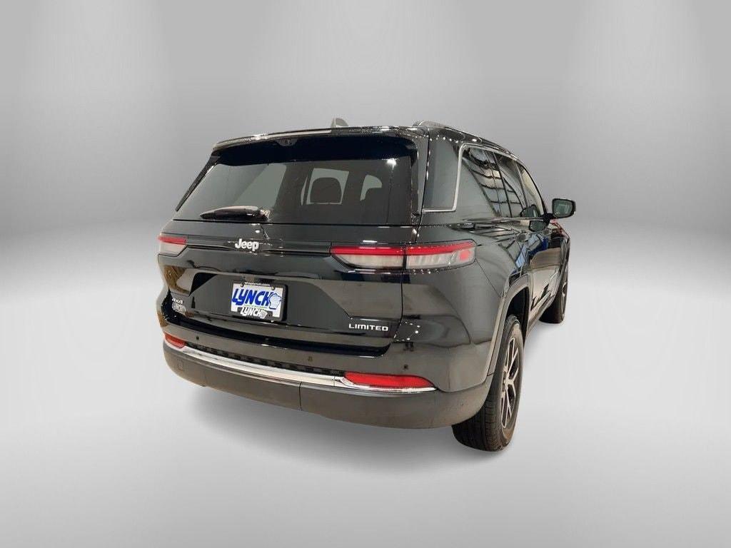 new 2025 Jeep Grand Cherokee car, priced at $48,995
