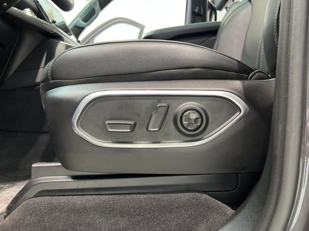 new 2024 Jeep Wagoneer car, priced at $67,789
