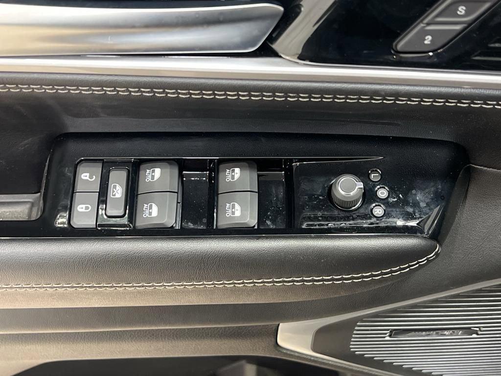 new 2024 Jeep Wagoneer car, priced at $69,992