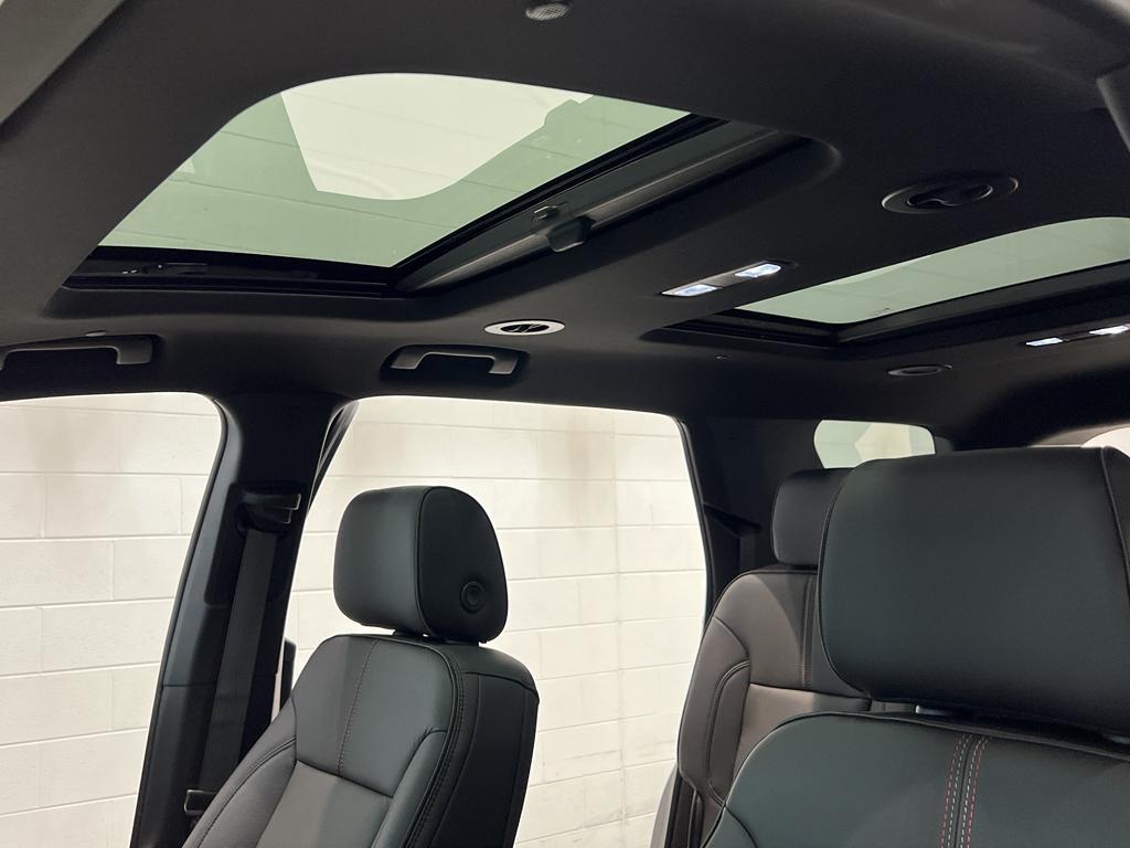 used 2023 Chevrolet Traverse car, priced at $44,495