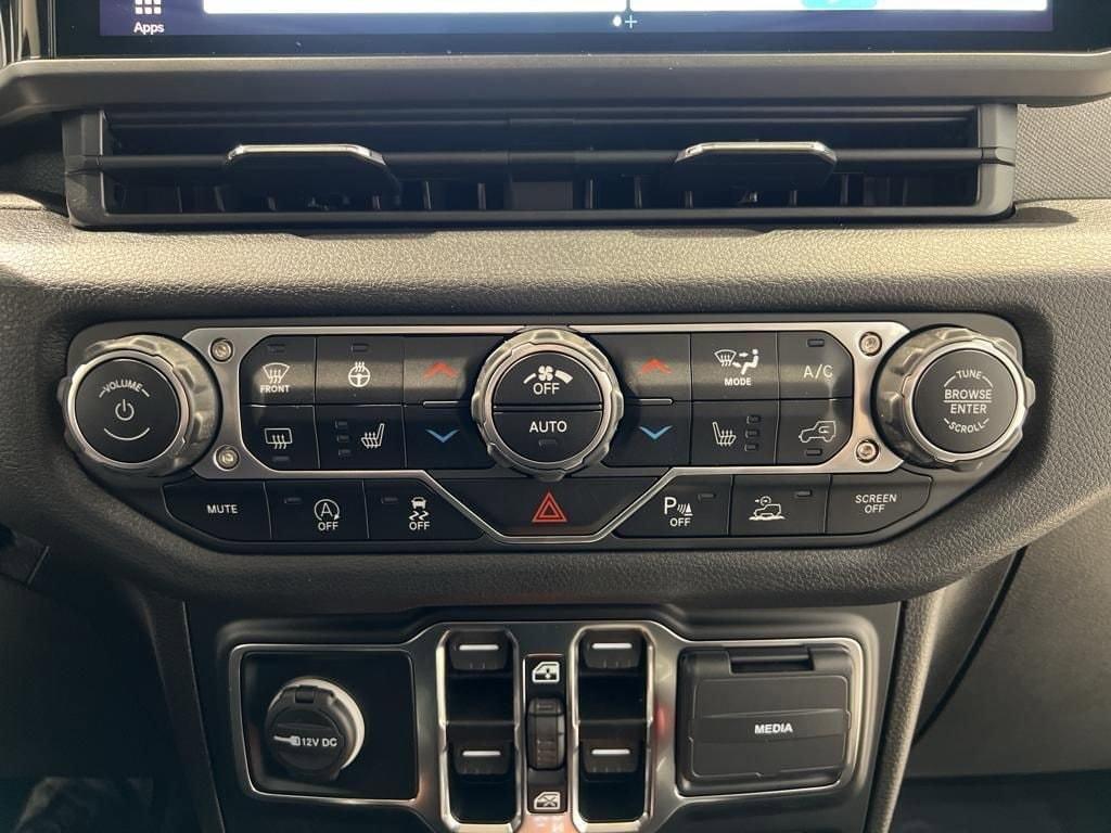 new 2024 Jeep Gladiator car, priced at $49,795