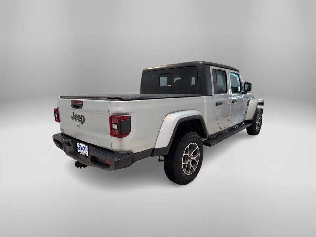 new 2024 Jeep Gladiator car, priced at $49,795