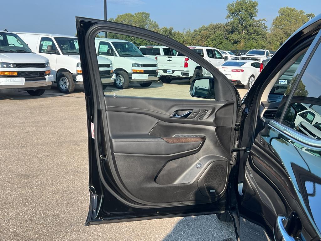 used 2023 GMC Acadia car, priced at $39,995