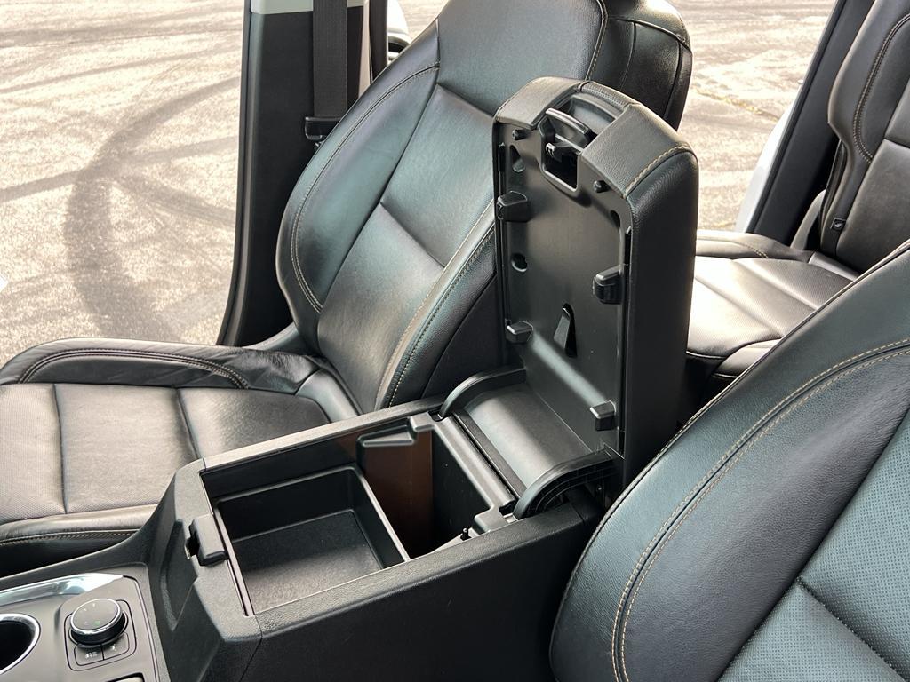 used 2021 Chevrolet Traverse car, priced at $25,495