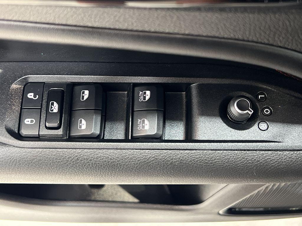 used 2022 Jeep Compass car, priced at $23,999
