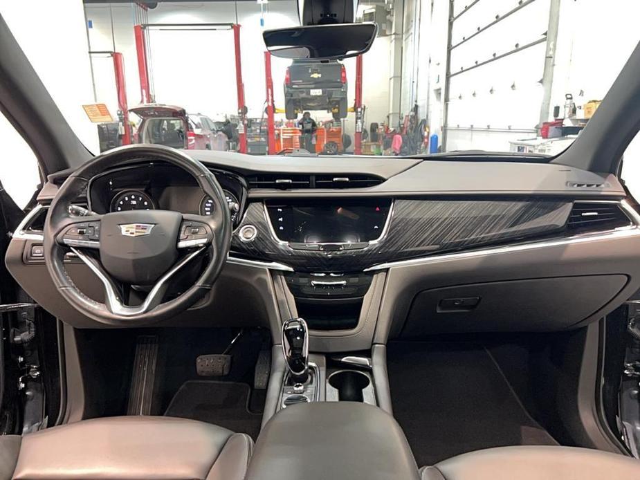 used 2022 Cadillac XT6 car, priced at $37,295