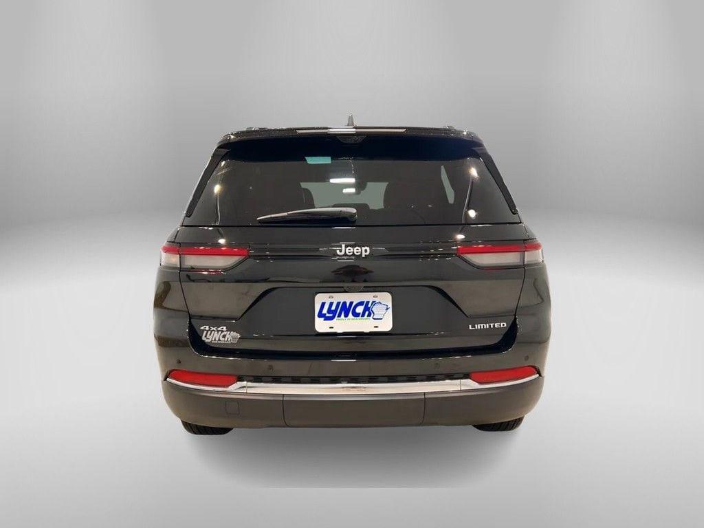 new 2025 Jeep Grand Cherokee car, priced at $48,895