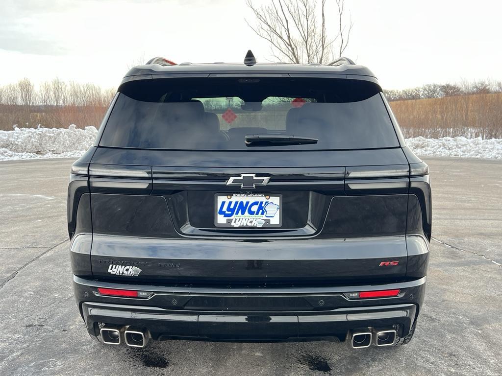 used 2024 Chevrolet Traverse car, priced at $51,995