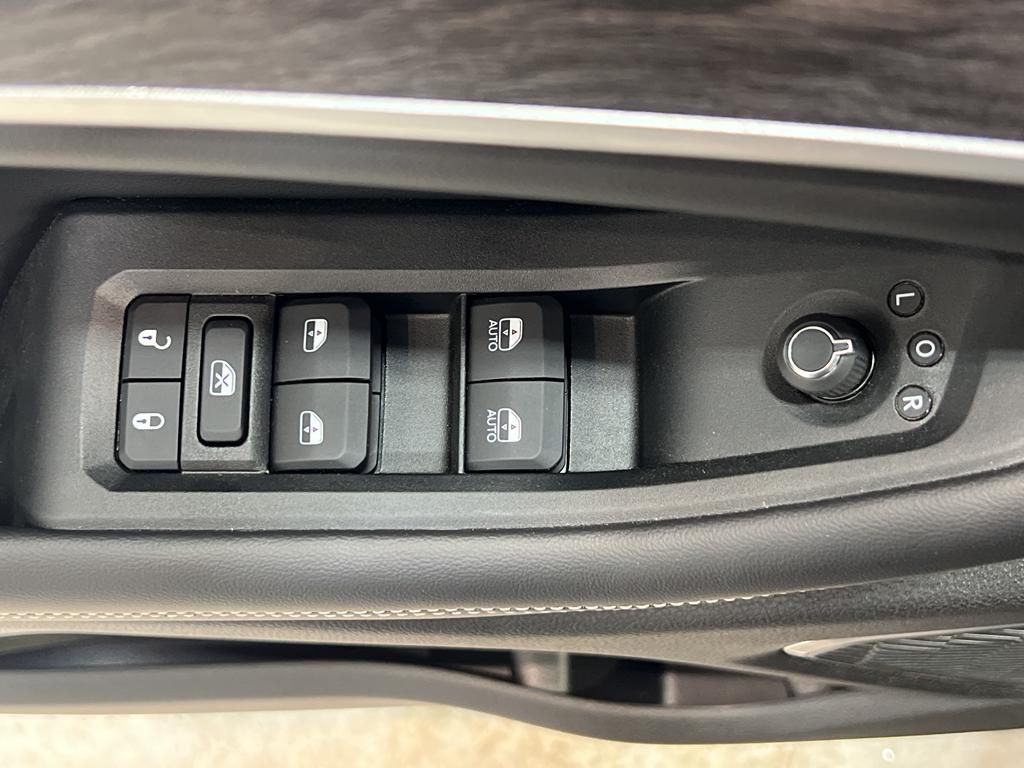 new 2025 Jeep Grand Cherokee L car, priced at $51,895