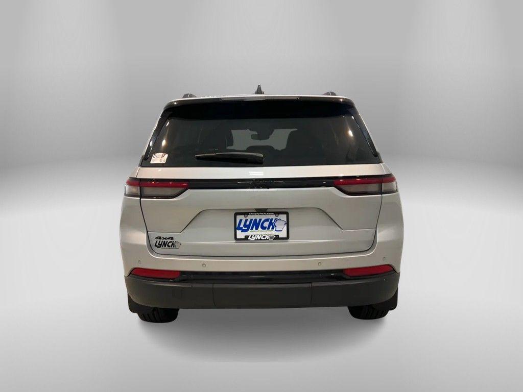 used 2024 Jeep Grand Cherokee car, priced at $42,799