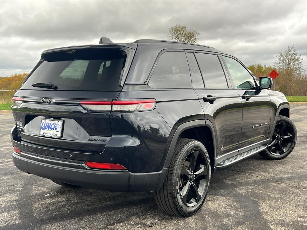 used 2024 Jeep Grand Cherokee car, priced at $39,995