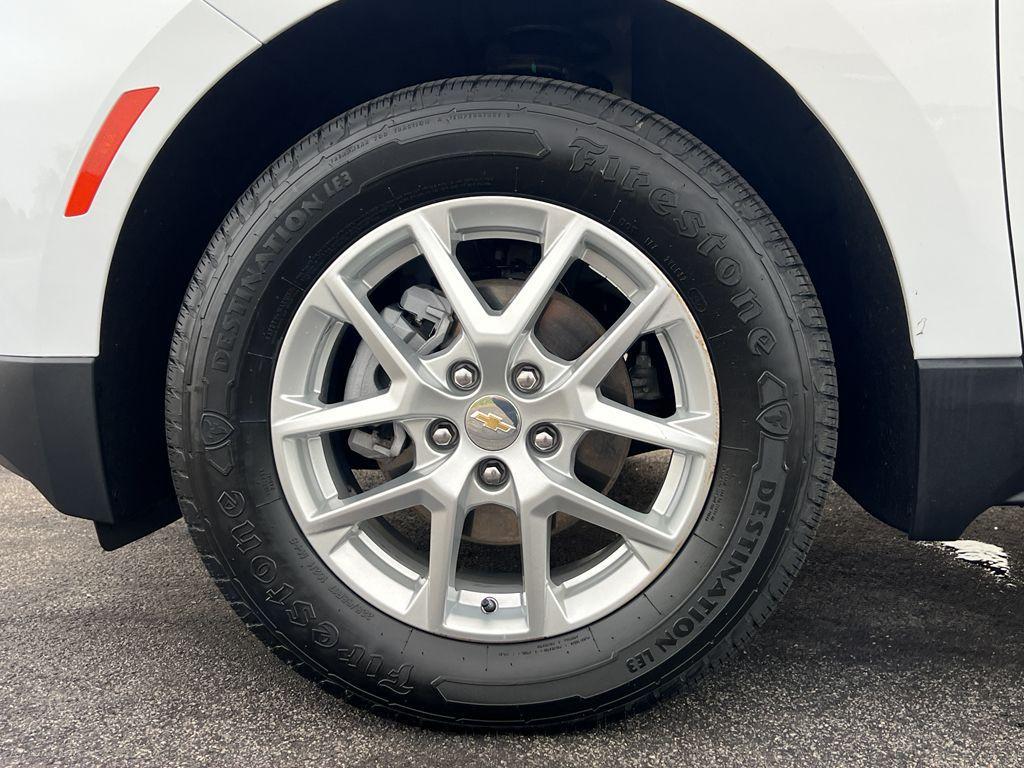 used 2024 Chevrolet Equinox car, priced at $29,295