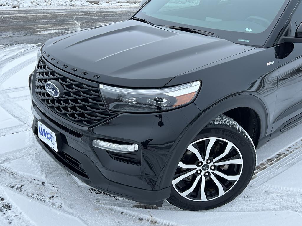 used 2024 Ford Explorer car, priced at $39,490