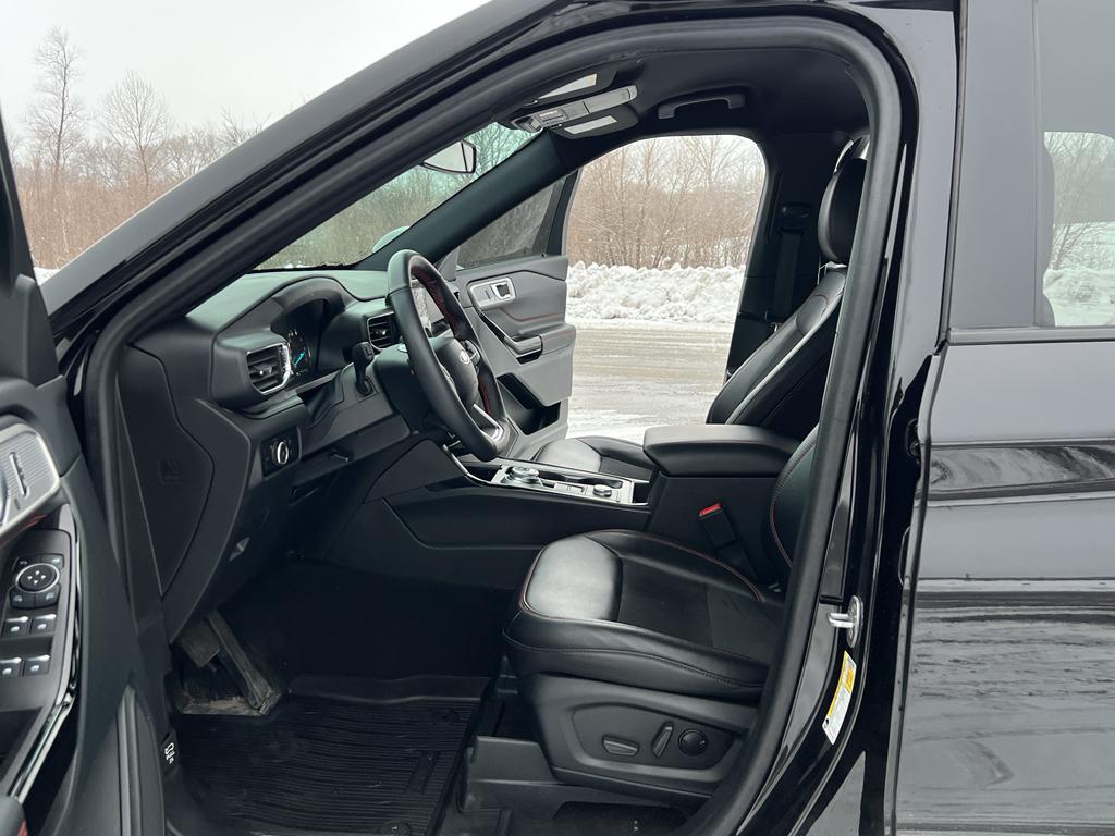 used 2024 Ford Explorer car, priced at $39,490