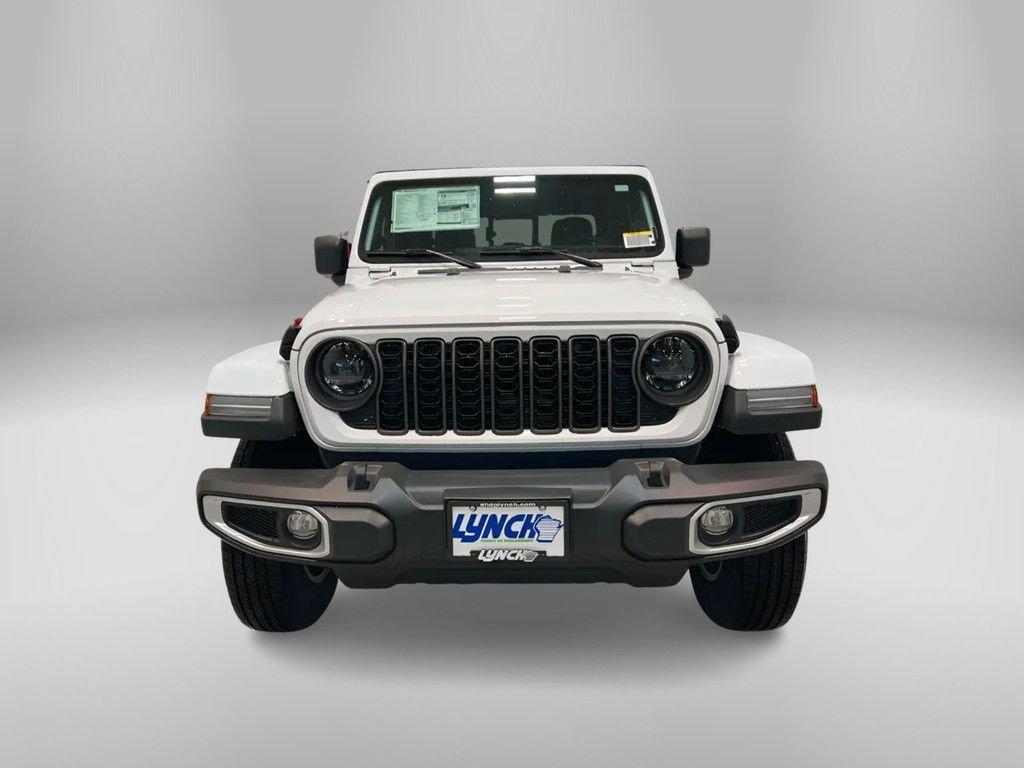 new 2024 Jeep Gladiator car, priced at $43,495