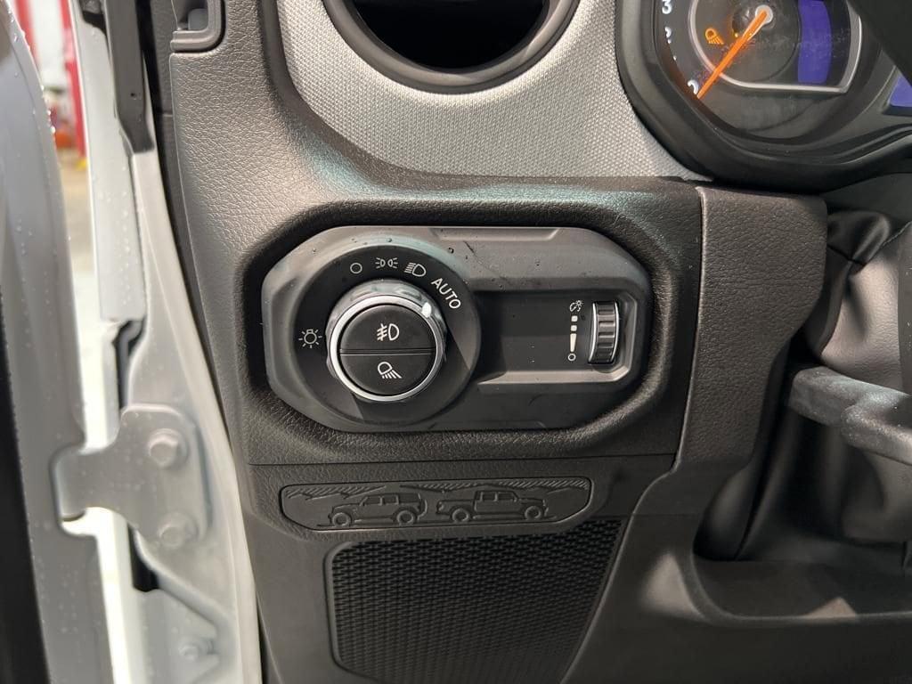 new 2024 Jeep Gladiator car, priced at $43,495