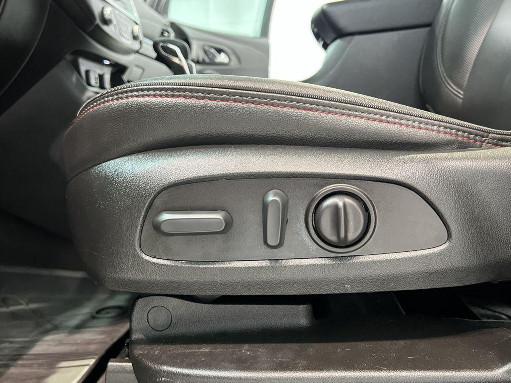 used 2023 Chevrolet Traverse car, priced at $41,295