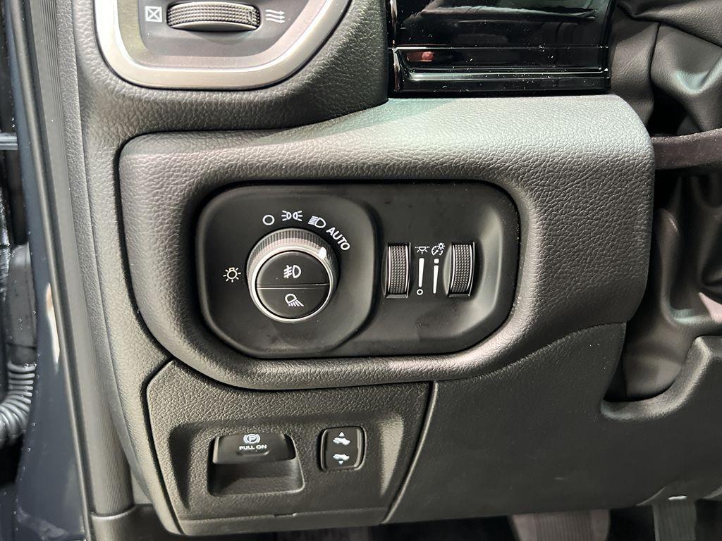 new 2025 Ram 1500 car, priced at $63,459