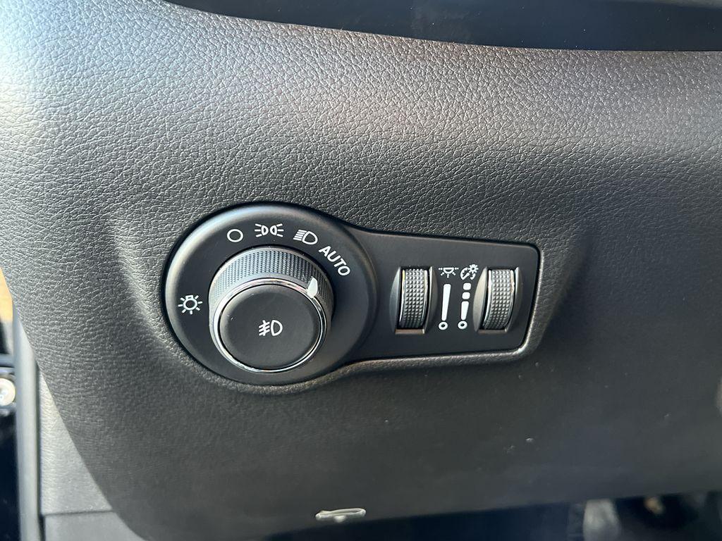 new 2026 Jeep Compass car, priced at $32,299