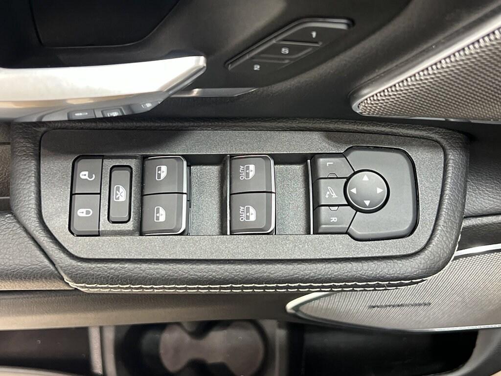 new 2025 Ram 1500 car, priced at $64,595