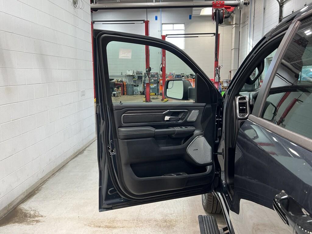 new 2025 Ram 1500 car, priced at $64,595