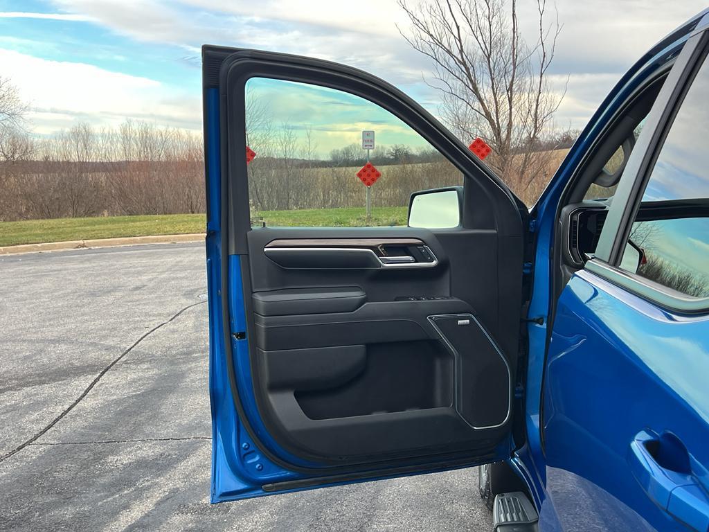 used 2022 Chevrolet Silverado 1500 car, priced at $46,995