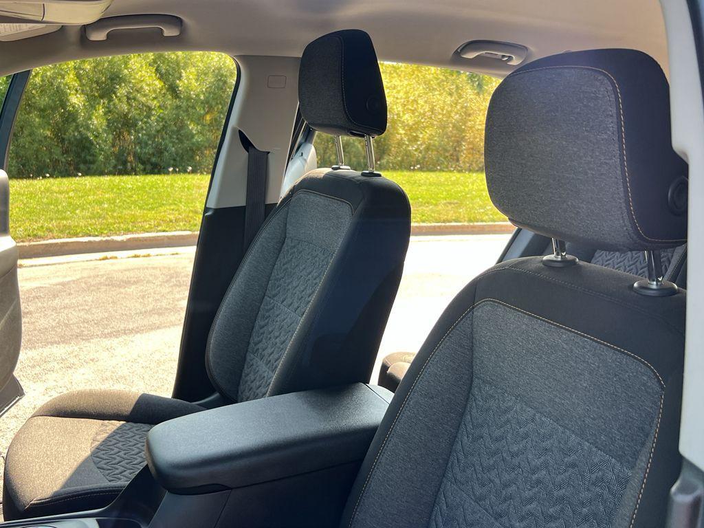 used 2022 Chevrolet Equinox car, priced at $24,695