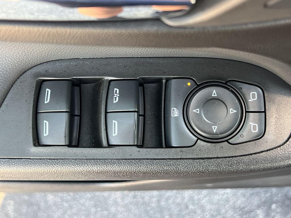 used 2022 Chevrolet Equinox car, priced at $24,695