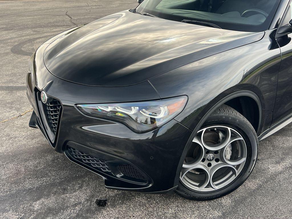 used 2024 Alfa Romeo Stelvio car, priced at $31,989