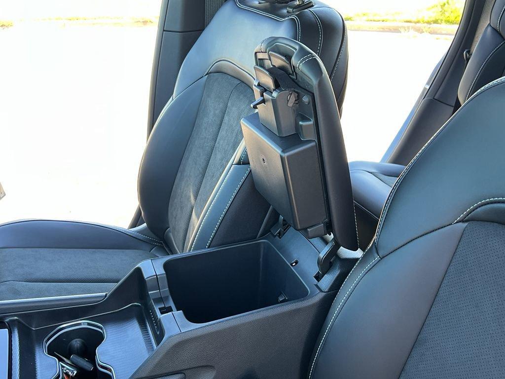 new 2025 Jeep Grand Cherokee car, priced at $43,650